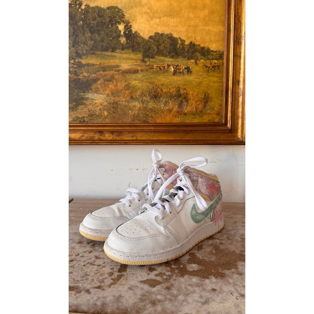 Nike Air Jordan 1 Mid GS Youth Size 7Y/Ladies 8.5 Shoes 
Paint Drip Ice Cream